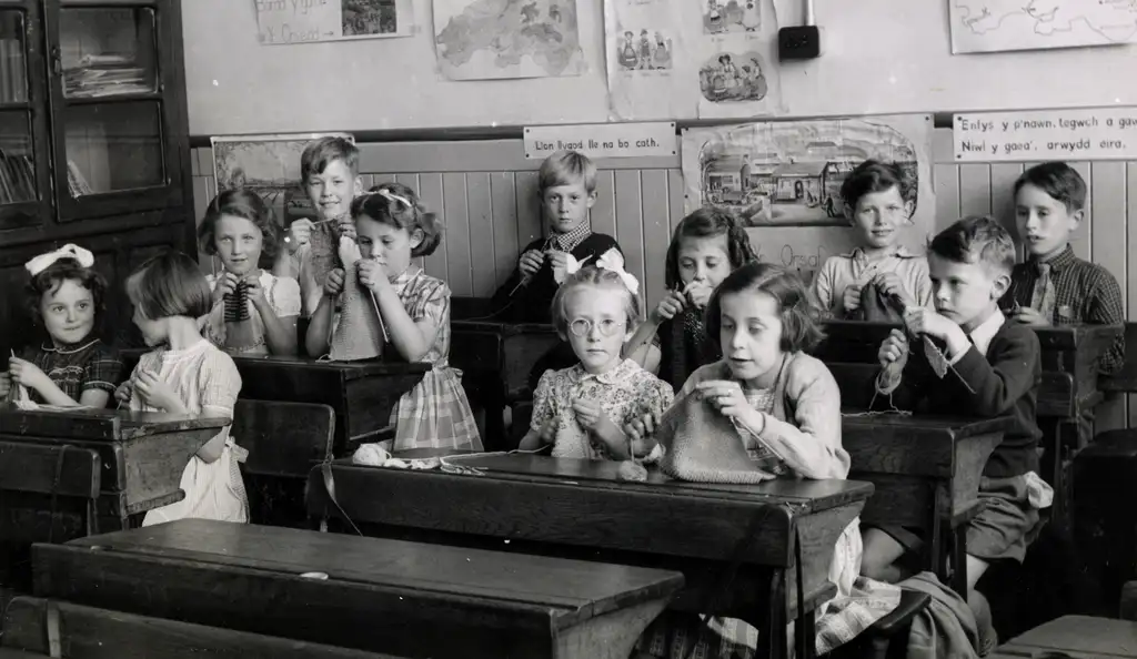 Learning to knit in school