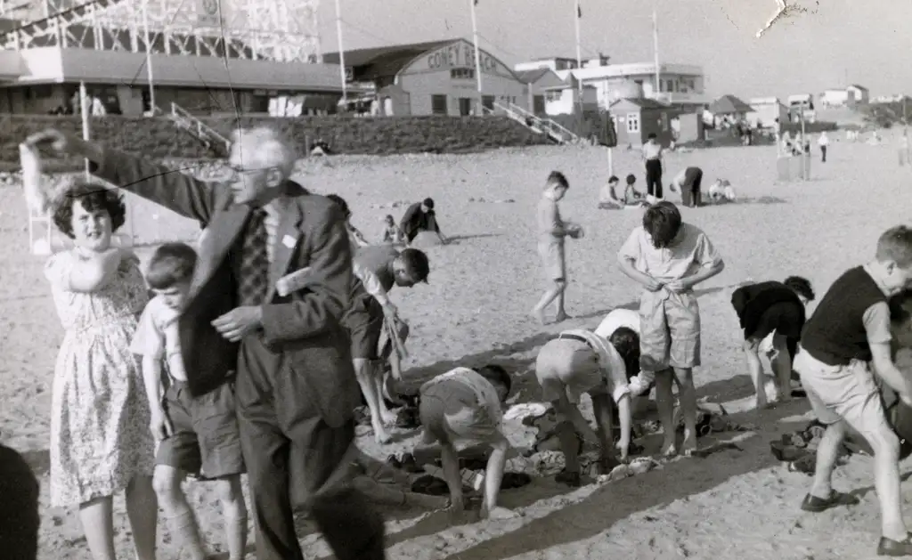 Ysgol Gynradd Gymraeg Aberdâr school trip